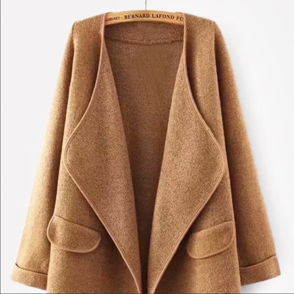 Soft khaki sweater - Picture 1 of 2